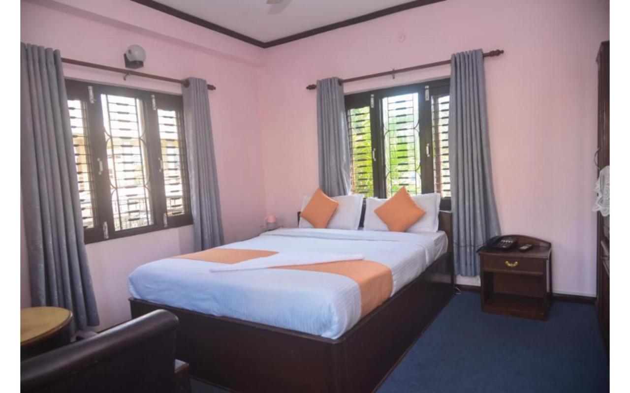 Hotel Travel Inn Pokhara Eksteriør billede