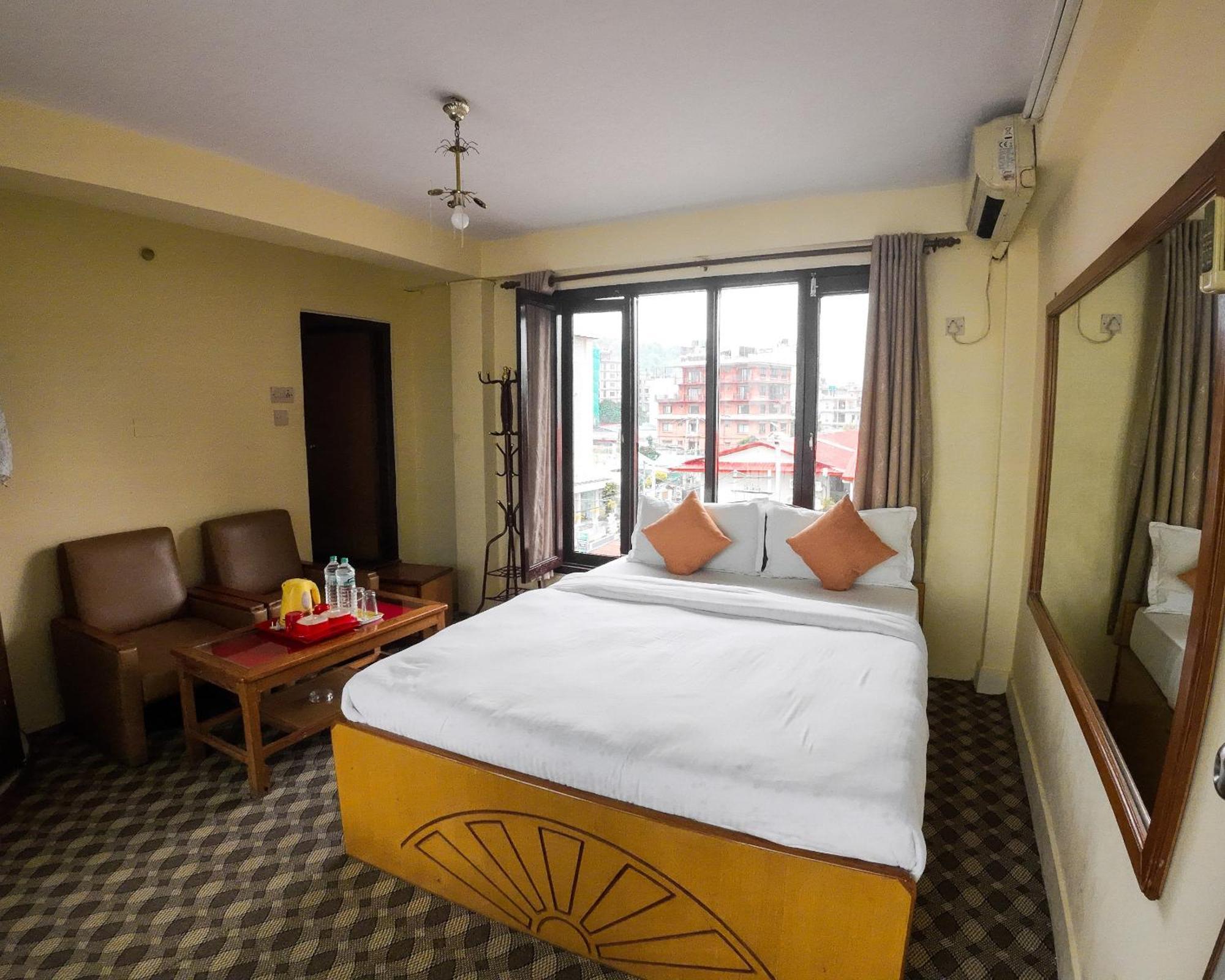 Hotel Travel Inn Pokhara Eksteriør billede